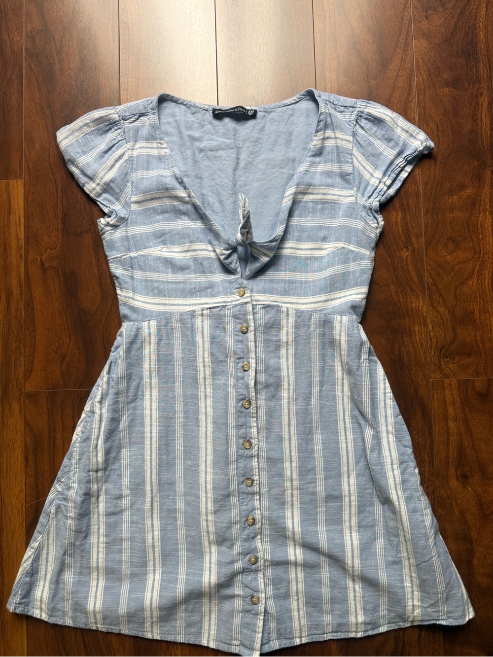Abercrombie & Fitch Blue Stripe Button Down Mini Dress / Size XS / EUC! 🩵